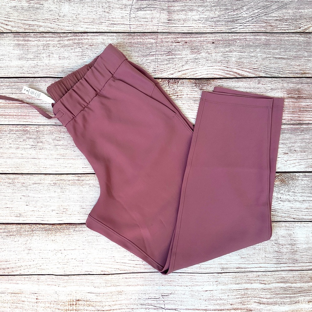 Lululemon on the fly pants woven size 10